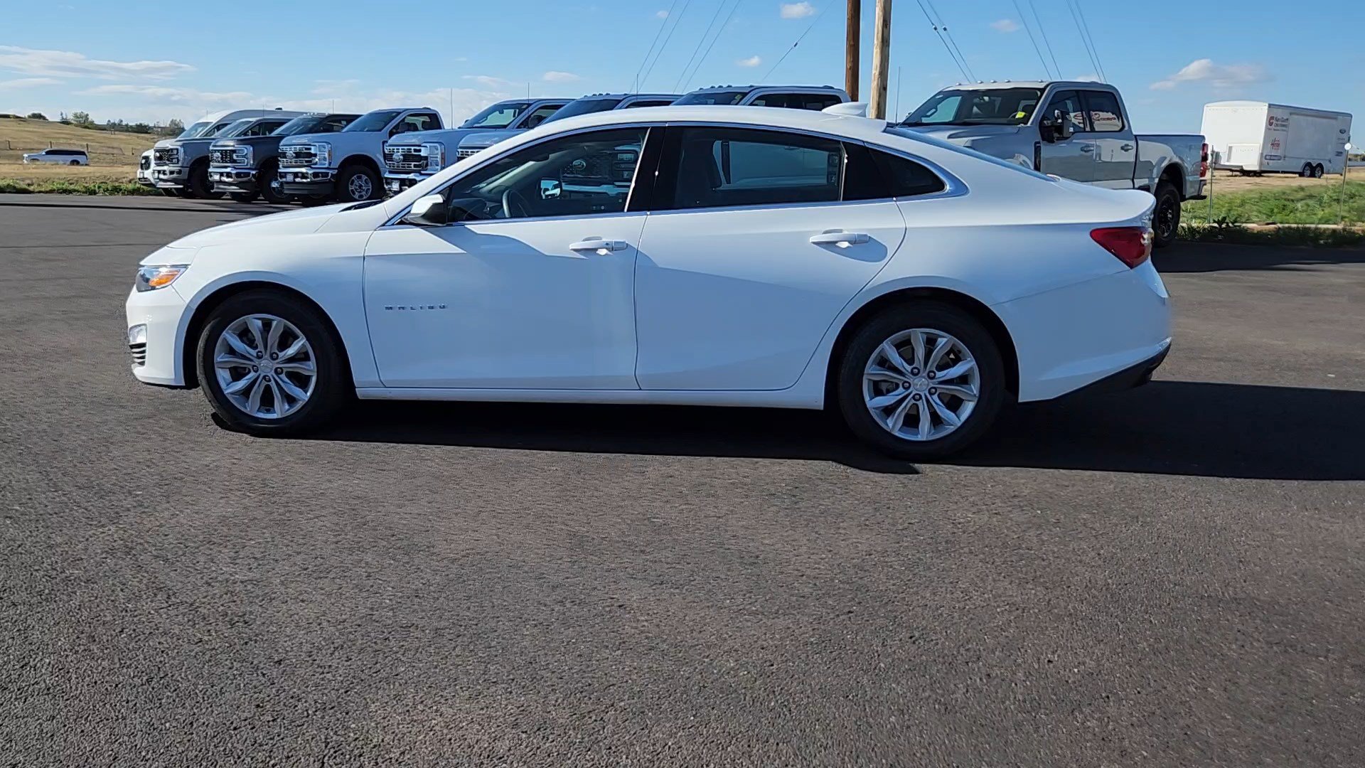 Used 2025 Chevrolet Malibu LT FWD image 2