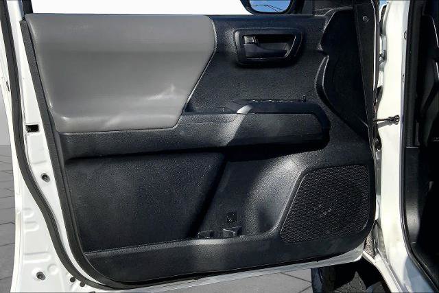 Used 2022 Toyota Tacoma SR w/ SR Convenience Package RWD image 21