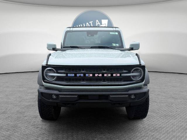 Certified 2022 Ford Bronco Outer Banks w/ Sasquatch Package AWD/4WD image 9