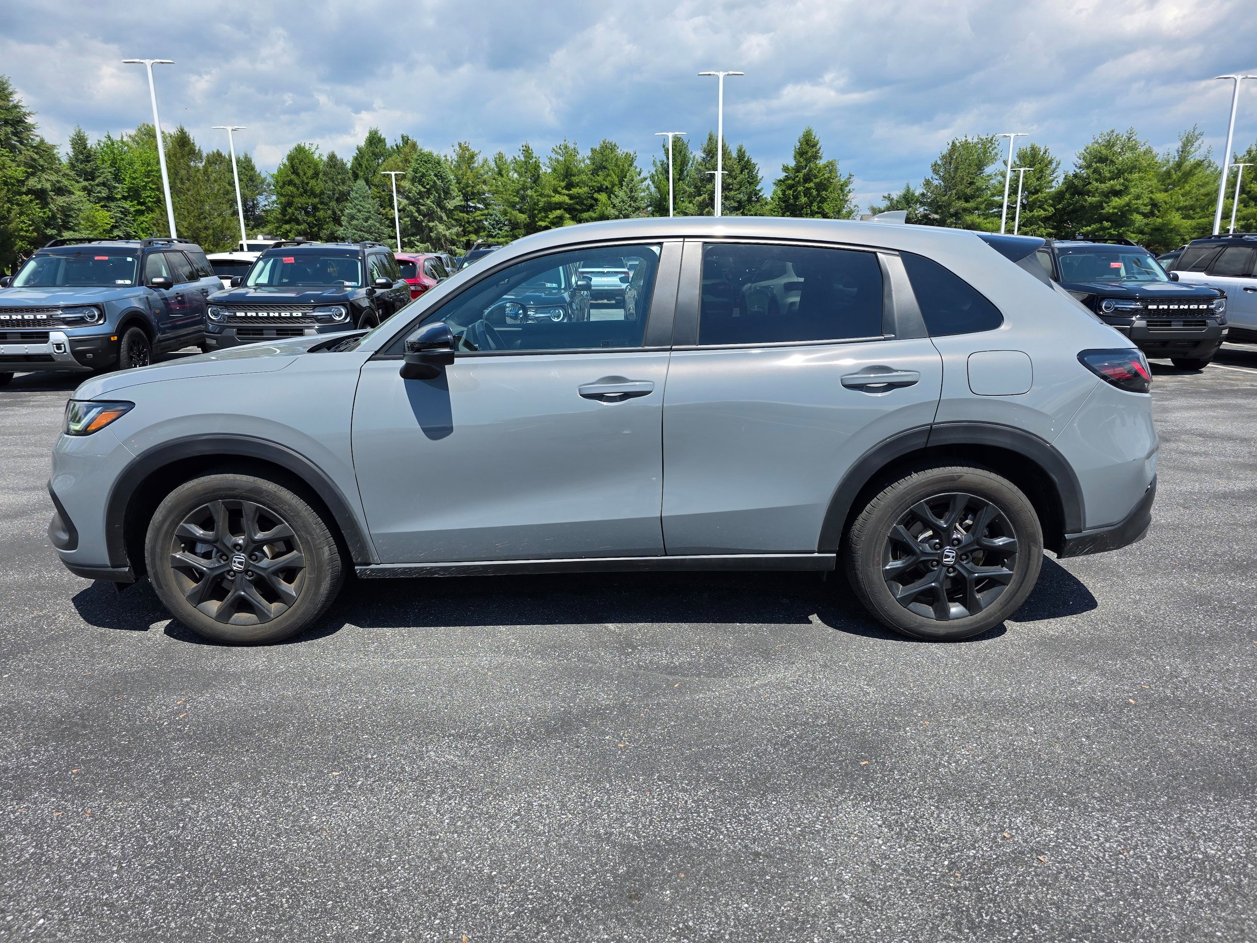 Used 2025 Honda HR-V Sport image 2