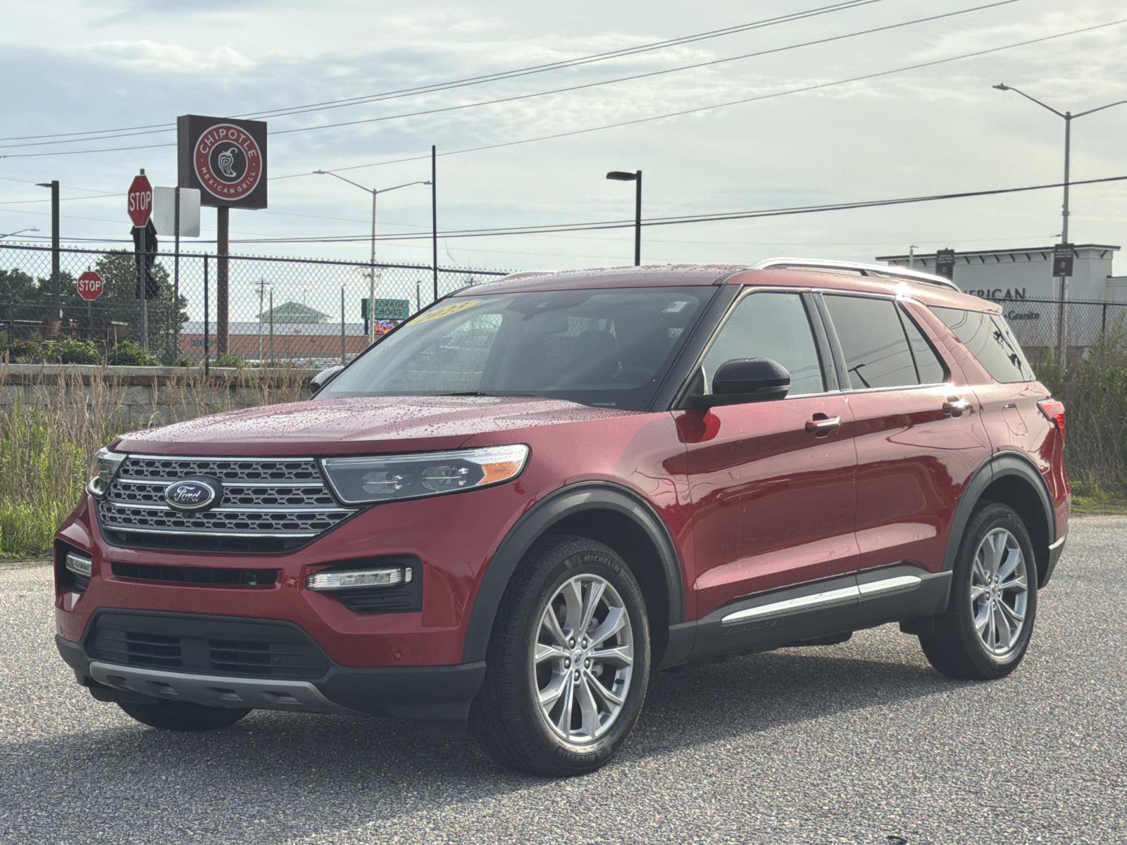 Certified 2023 Ford Explorer Limited w/ Equipment Group 301A AWD/4WD image 8