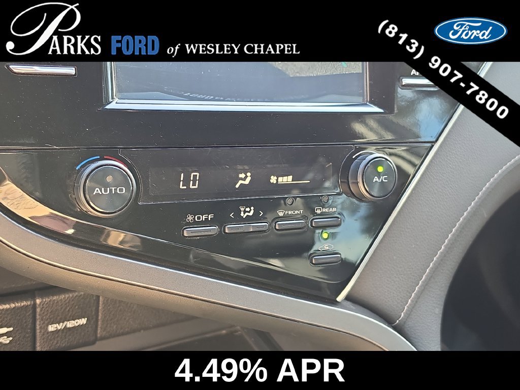 Used 2018 Toyota Camry SE w/ Moonroof Package FWD image 24