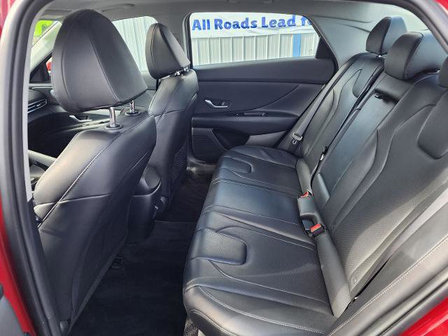 Used 2025 Hyundai Elantra Limited FWD image 20