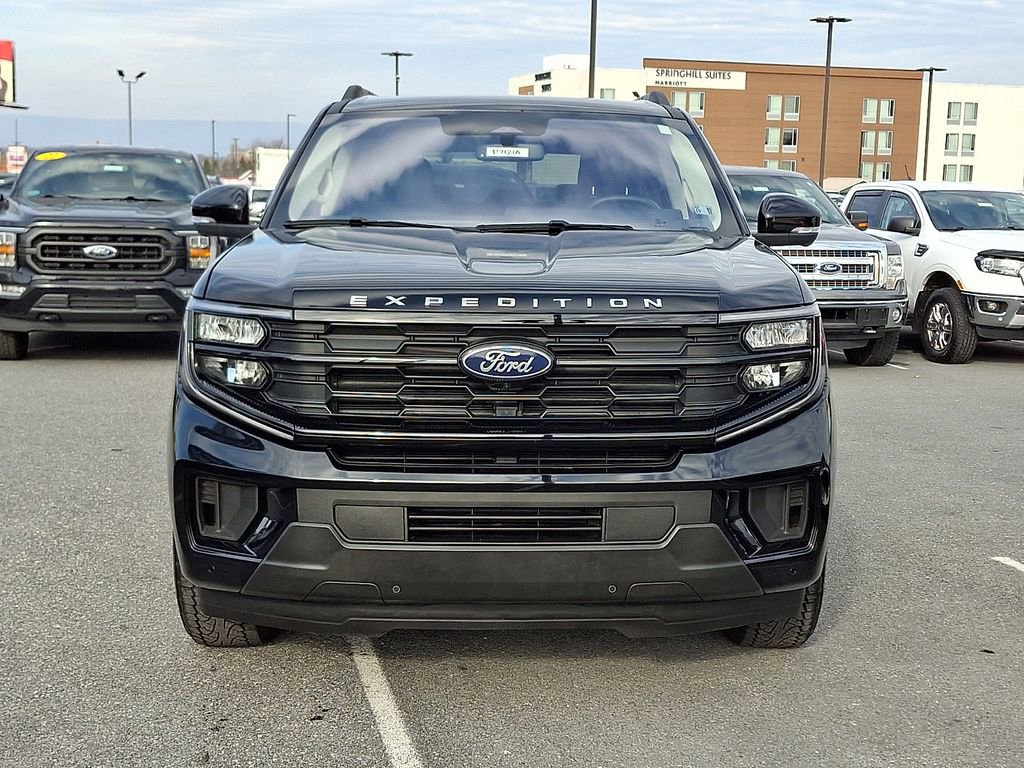 Certified 2025 Ford Expedition Active image 7
