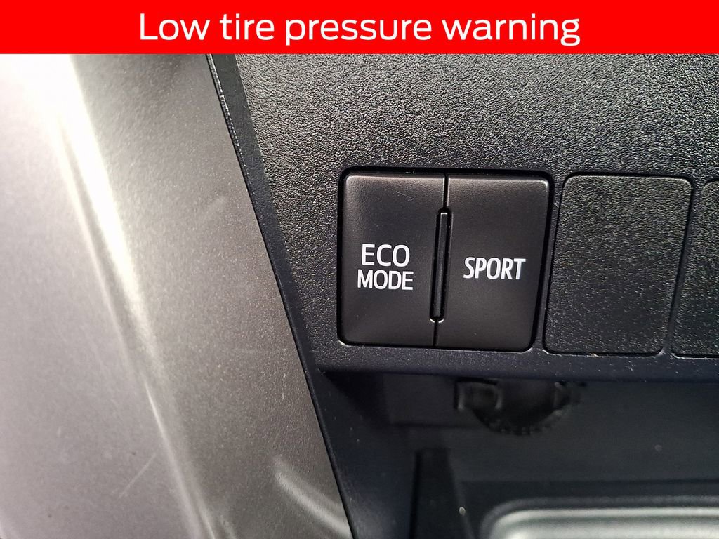 Used 2018 Toyota RAV4 XLE image 24