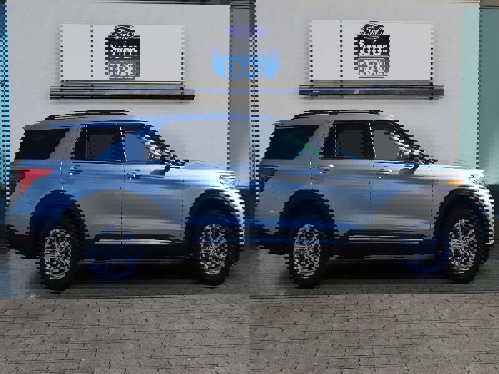 Certified 2023 Ford Explorer XLT w/ Equipment Group 202A image 6