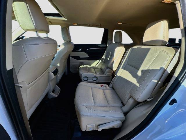 Used 2019 Toyota Highlander Limited AWD/4WD image 20