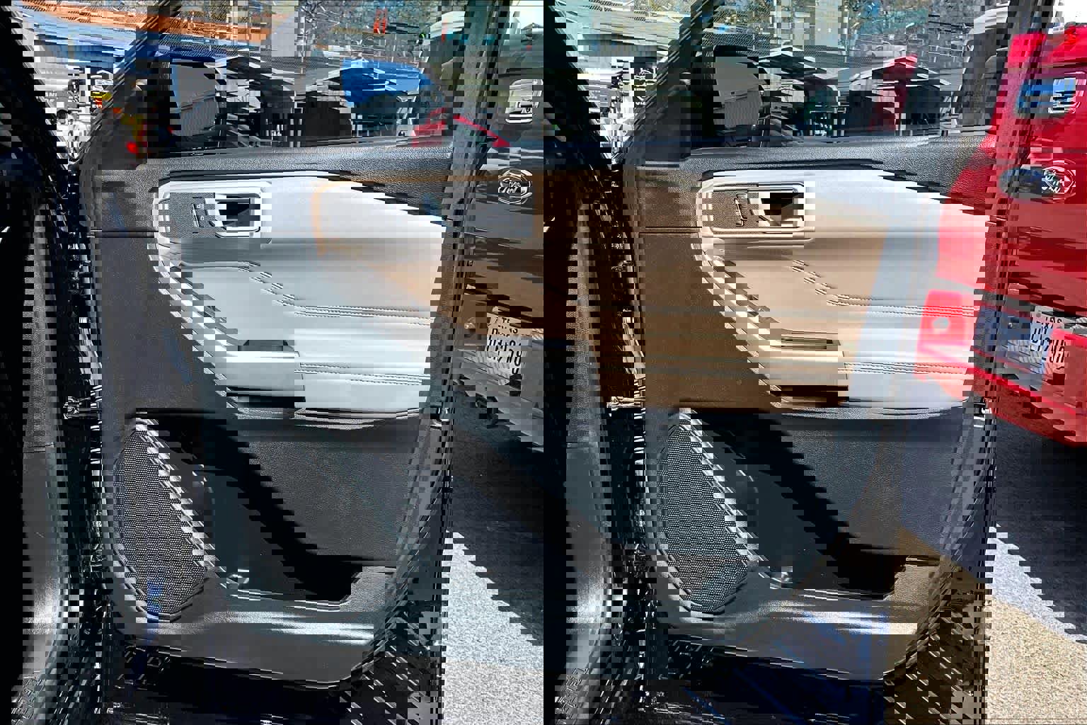 Certified 2023 Ford Explorer XLT w/ Equipment Group 202A AWD/4WD image 24