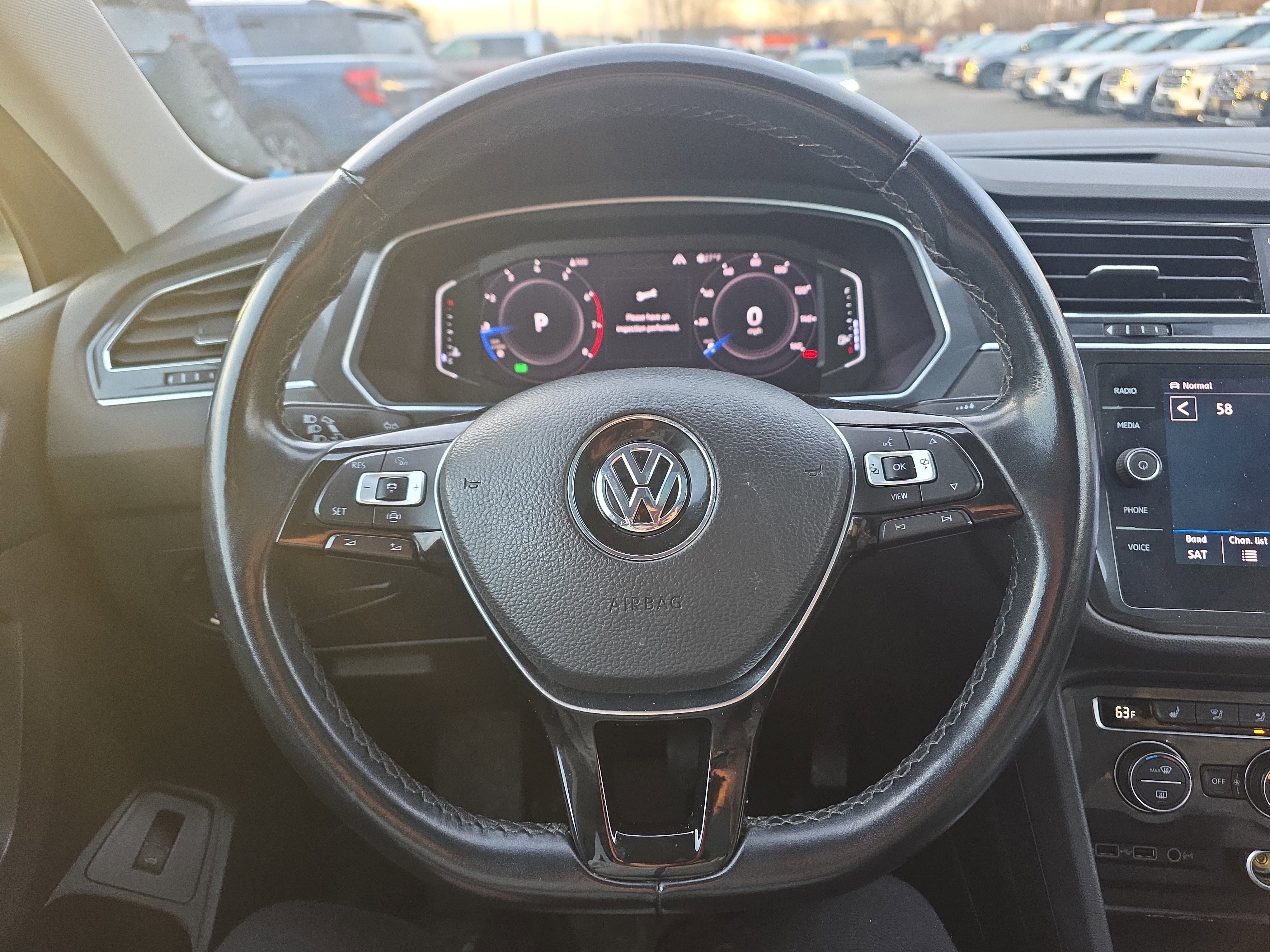 Used 2019 Volkswagen Tiguan SEL w/ 3rd Row Seat Package image 32