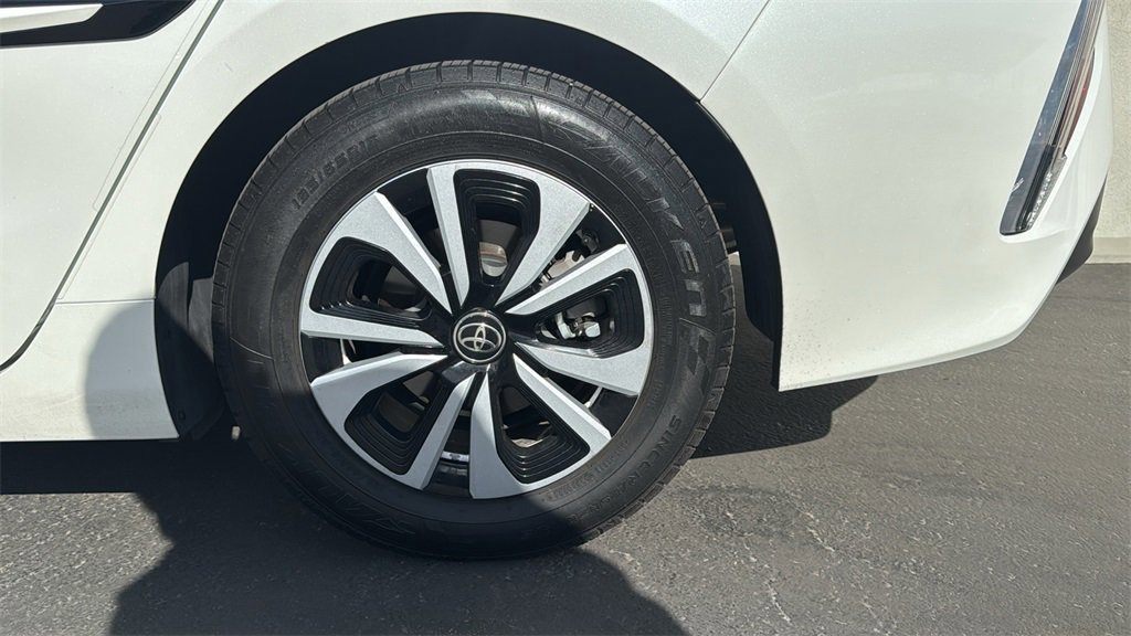 Used 2019 Toyota Prius Prime Premium image 9