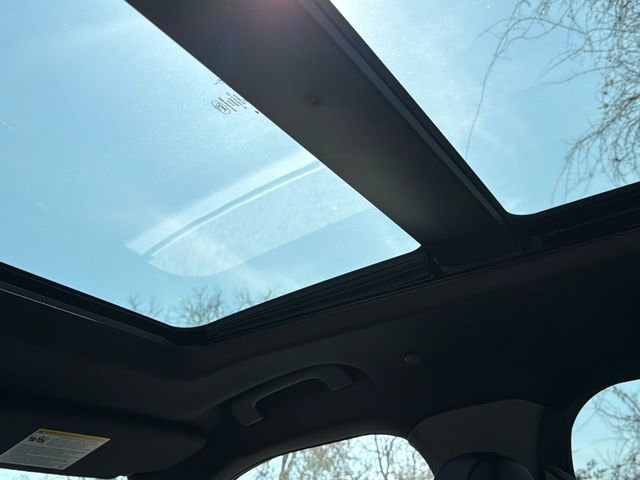 Certified 2025 Ford Explorer Platinum w/ LUX Leather Package image 18