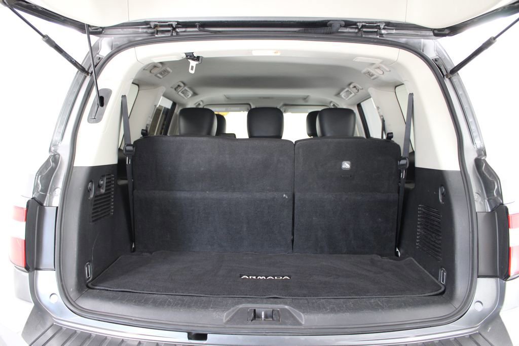 Used 2024 Nissan Armada SL image 18
