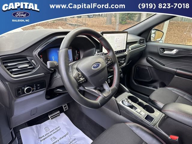 Certified 2024 Ford Escape ST-Line w/ Tech Pack #1 AWD/4WD image 23