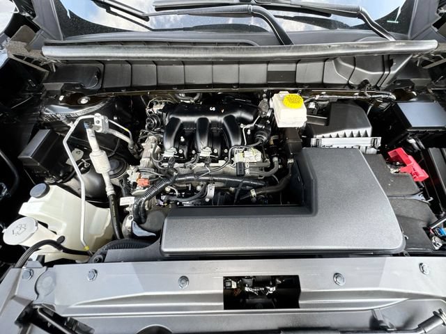 Used 2024 Nissan Pathfinder SV FWD image 25