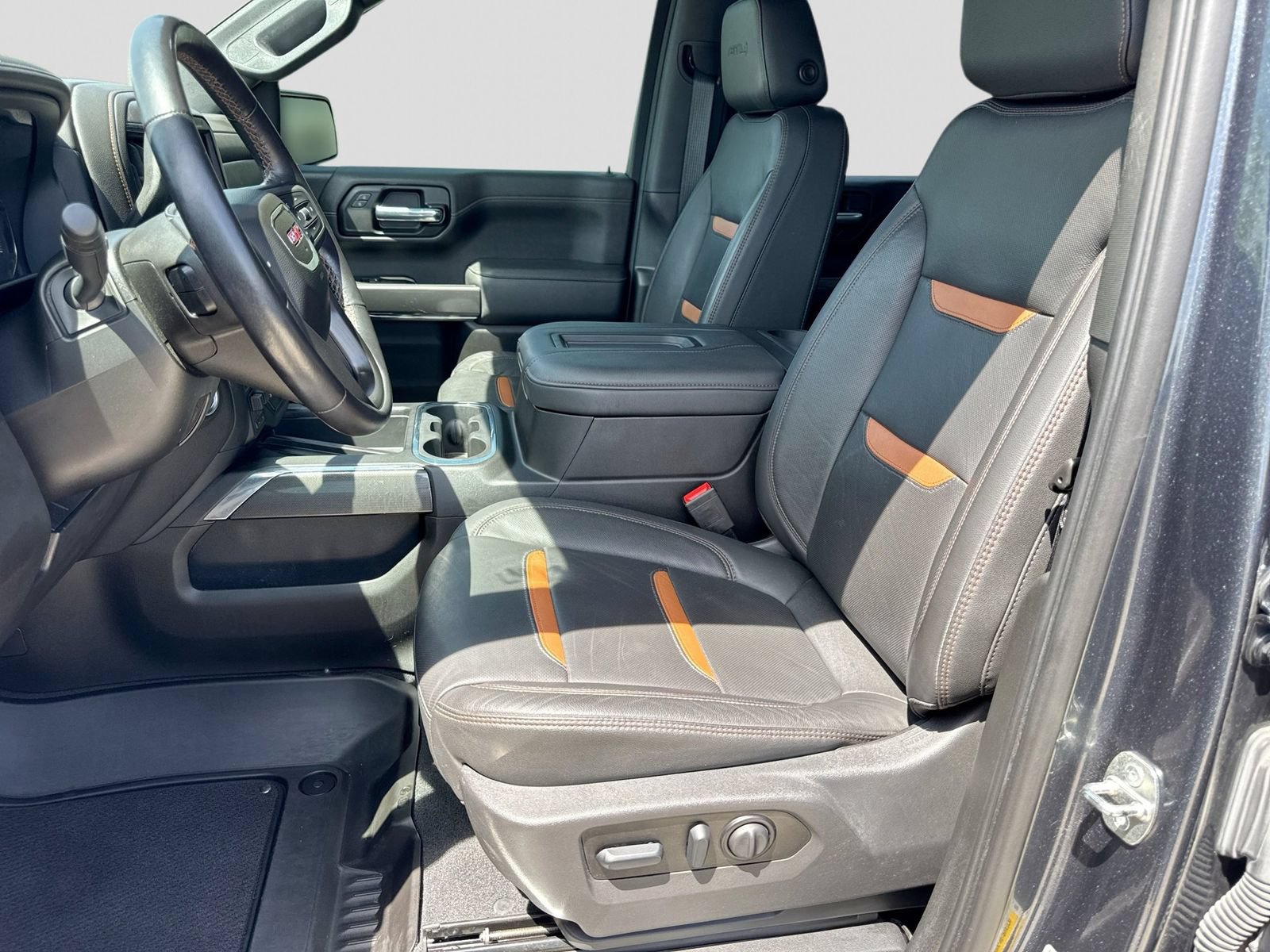 Used 2022 GMC Sierra 1500 AT4 w/ AT4 Preferred Package AWD/4WD image 21