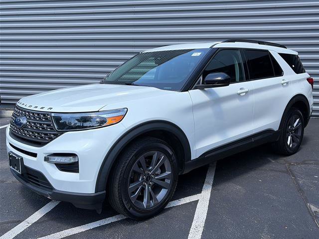 Certified 2022 Ford Explorer XLT w/ Equipment Group 202A