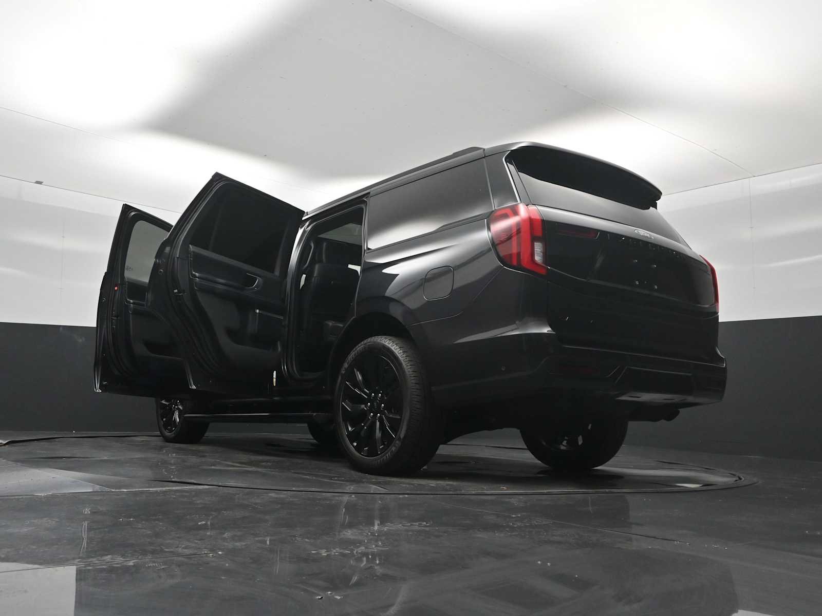 Certified 2025 Ford Expedition Platinum w/ Stealth Appearance Package AWD/4WD image 48