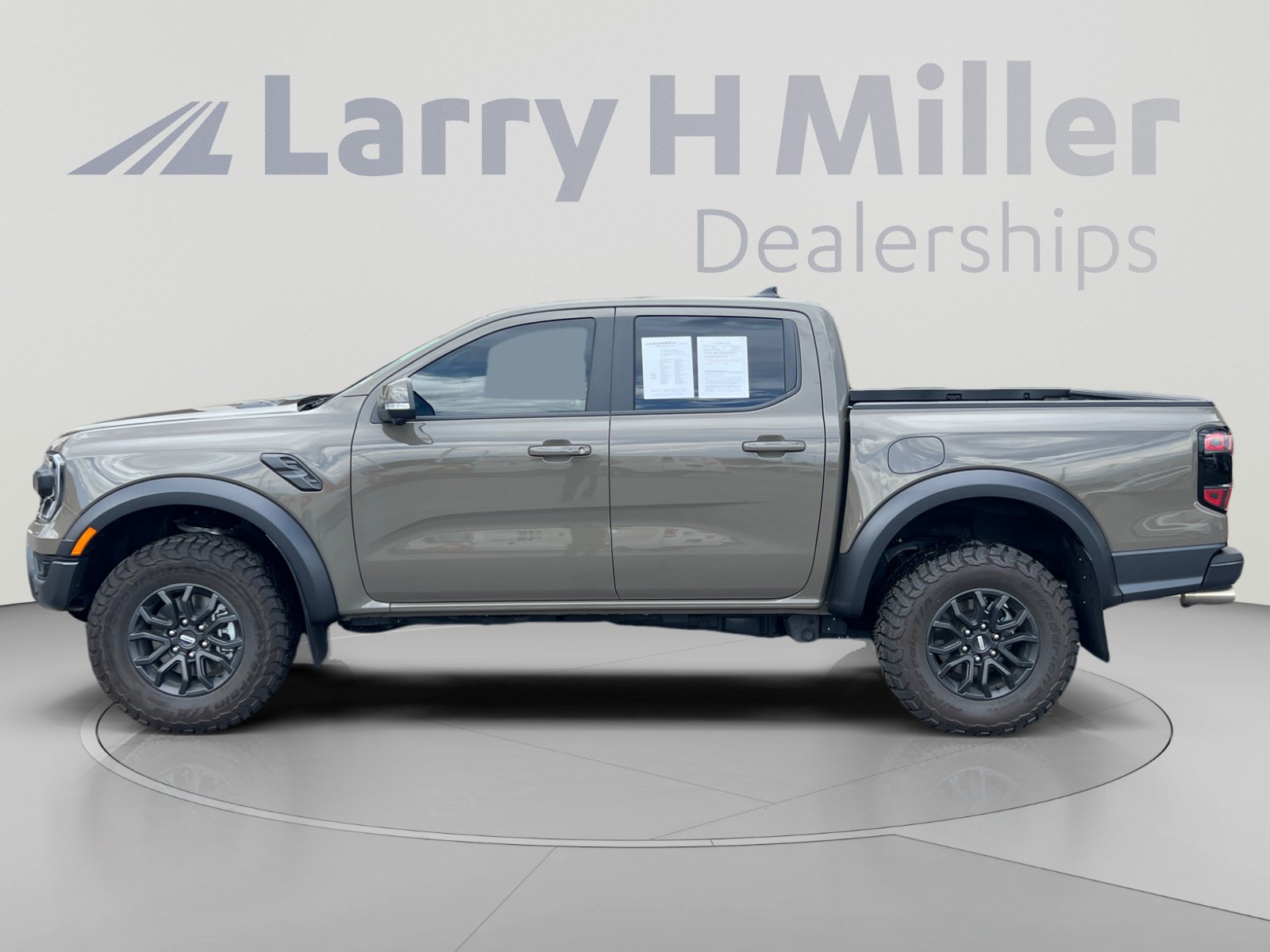 Certified 2025 Ford Ranger Raptor AWD/4WD image 2