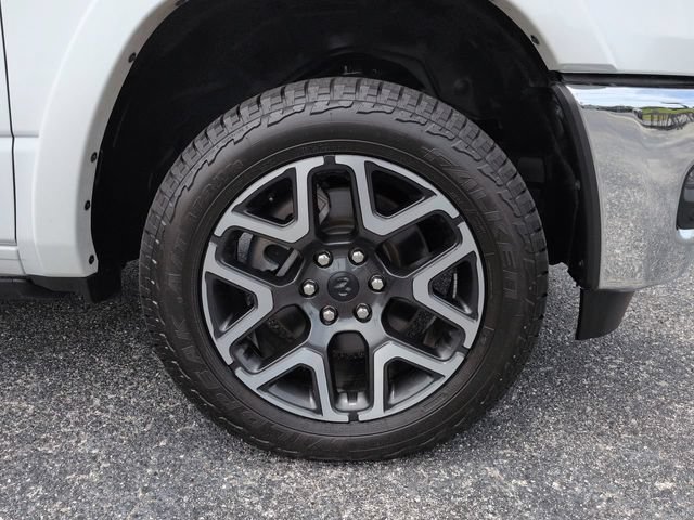 Used 2025 RAM 1500 Laramie AWD/4WD image 11