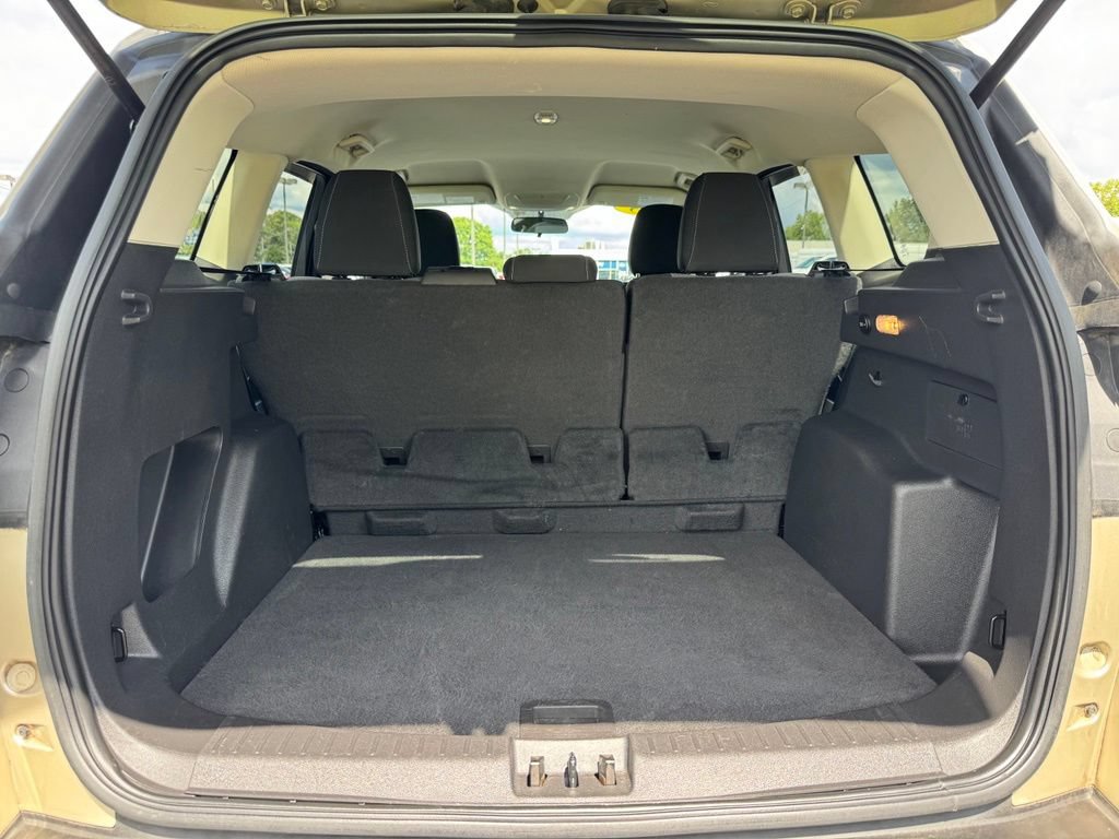 Certified 2018 Ford Escape SE FWD image 40