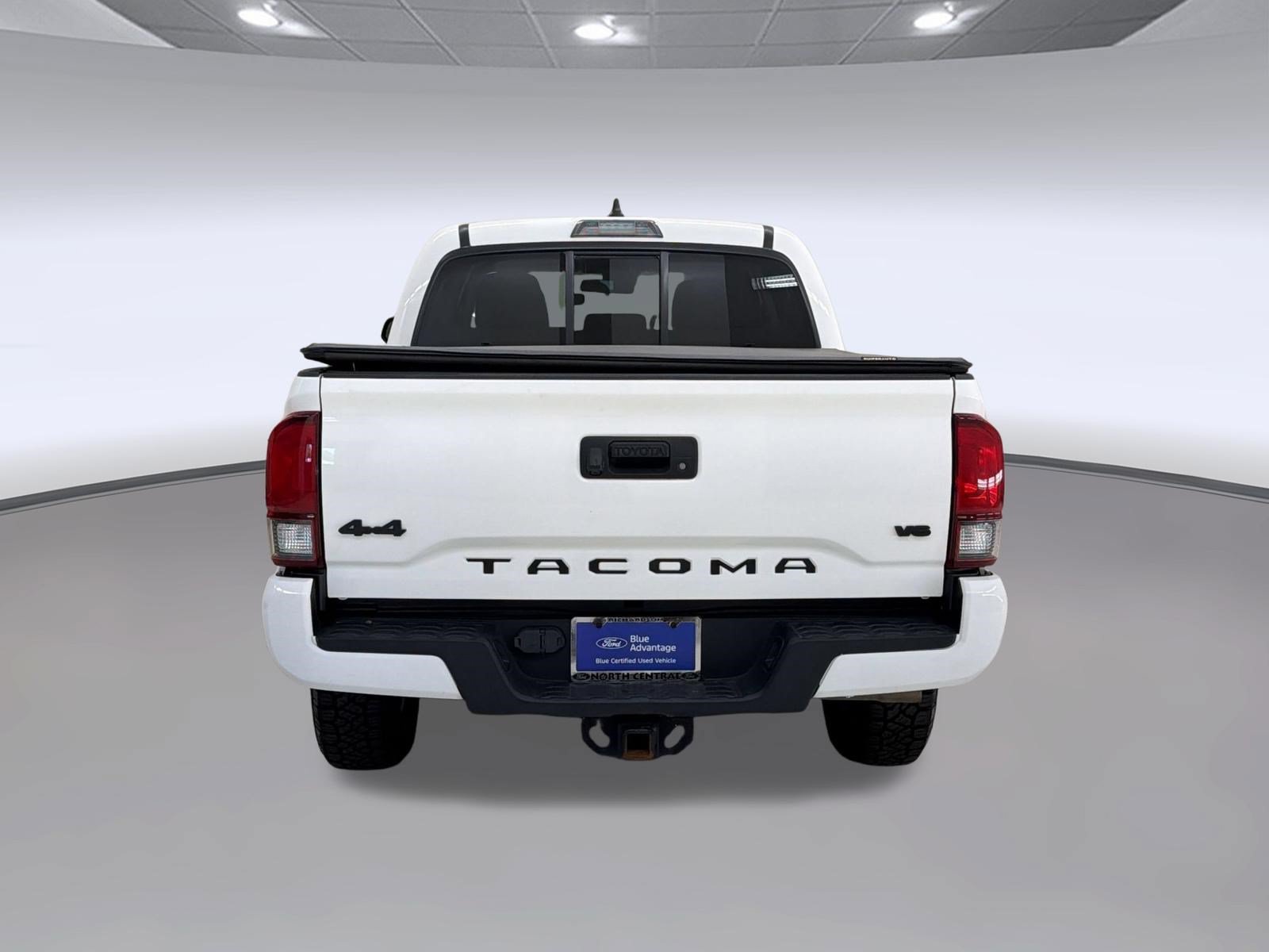 Used 2022 Toyota Tacoma SR AWD/4WD image 10