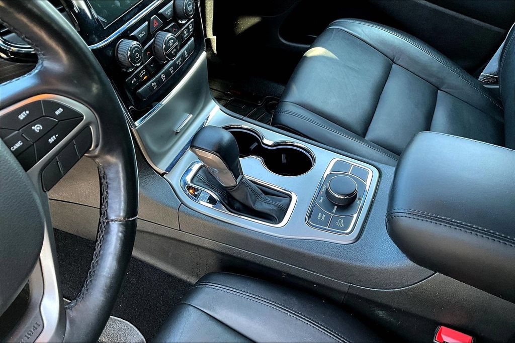 Used 2021 Jeep Grand Cherokee Limited AWD/4WD image 19