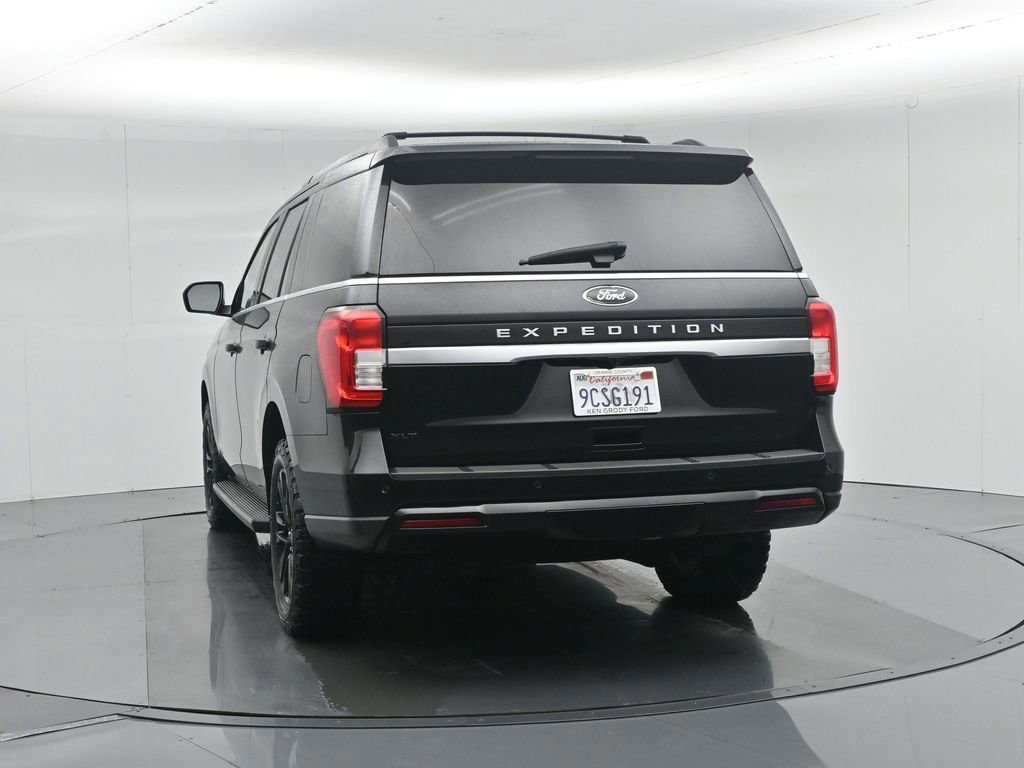 Certified 2022 Ford Expedition XLT image 16