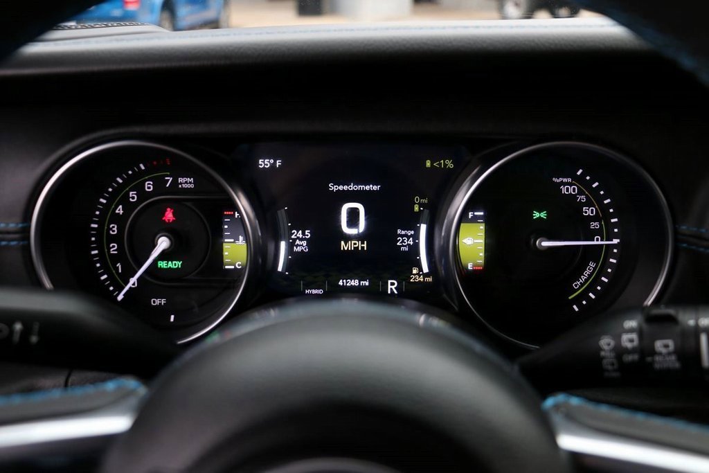 Used 2023 Jeep Wrangler Unlimited Rubicon 4xe w/ Steel Bumper Group image 10