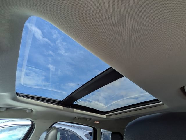 Certified 2019 Ford Escape Titanium AWD/4WD image 14