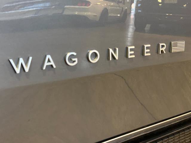 Used 2022 Jeep Wagoneer Series II AWD/4WD image 30