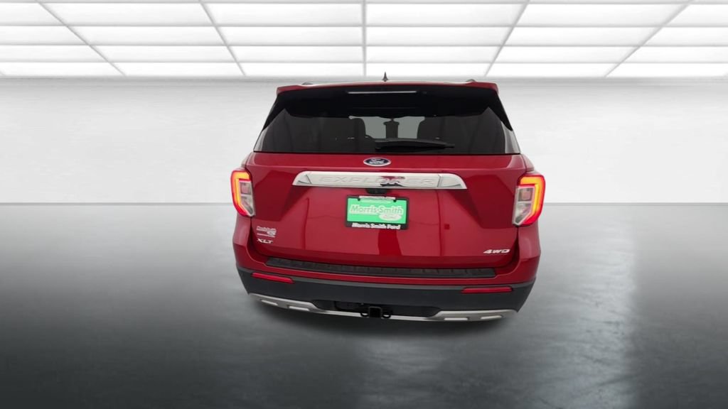 Certified 2023 Ford Explorer XLT w/ Equipment Group 202A AWD/4WD image 8