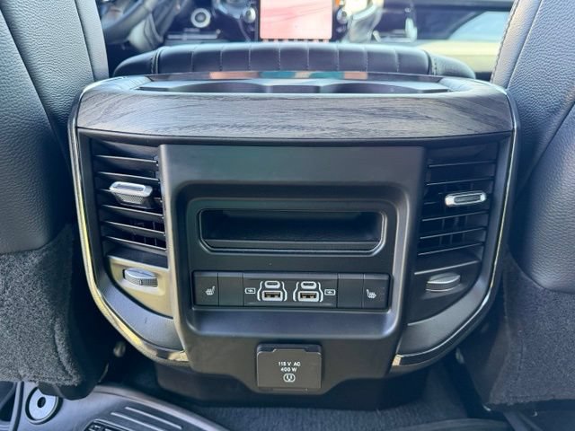 Used 2025 RAM 2500 Limited AWD/4WD image 23