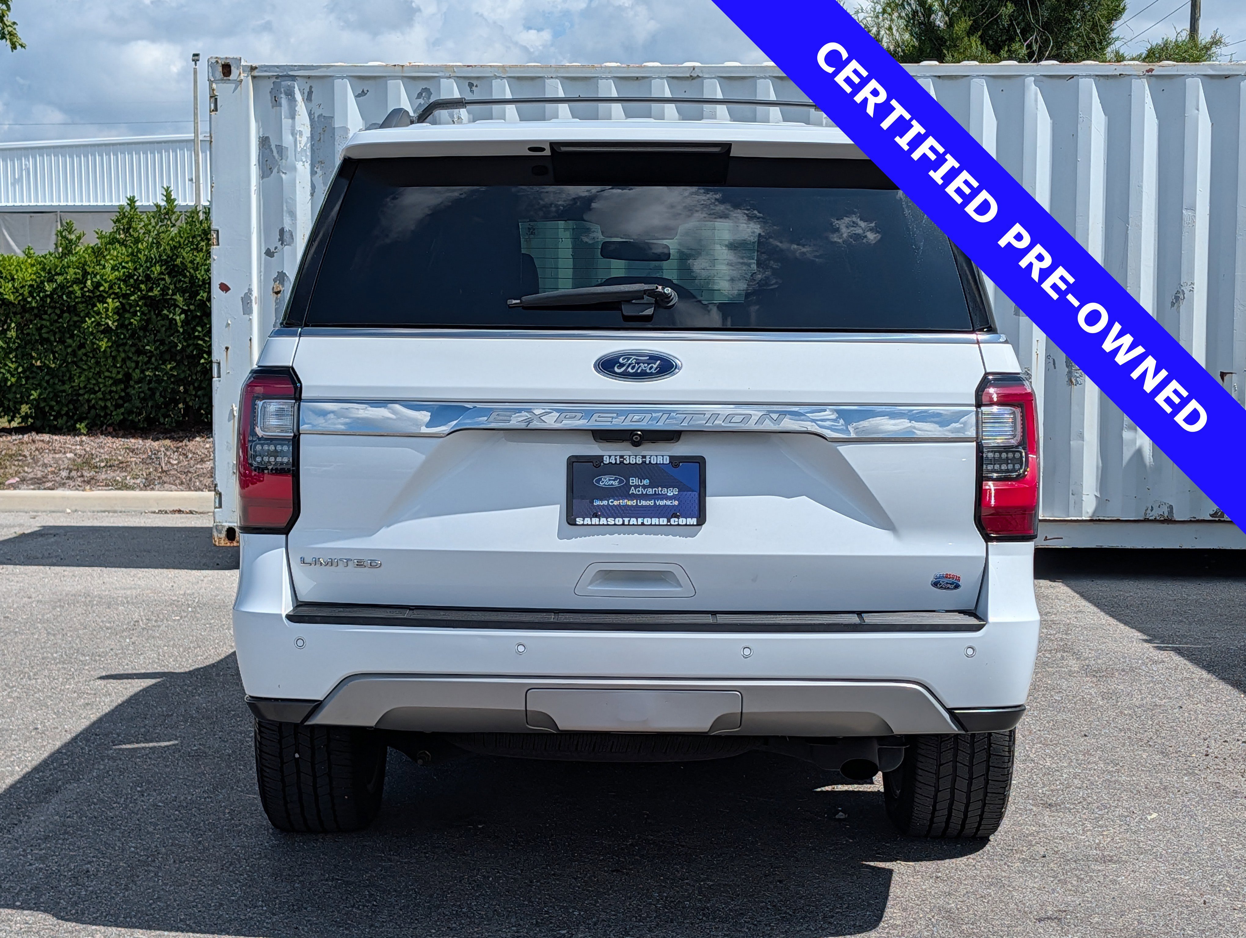 Certified 2019 Ford Expedition Limited w/ Equipment Group 302A AWD/4WD image 5