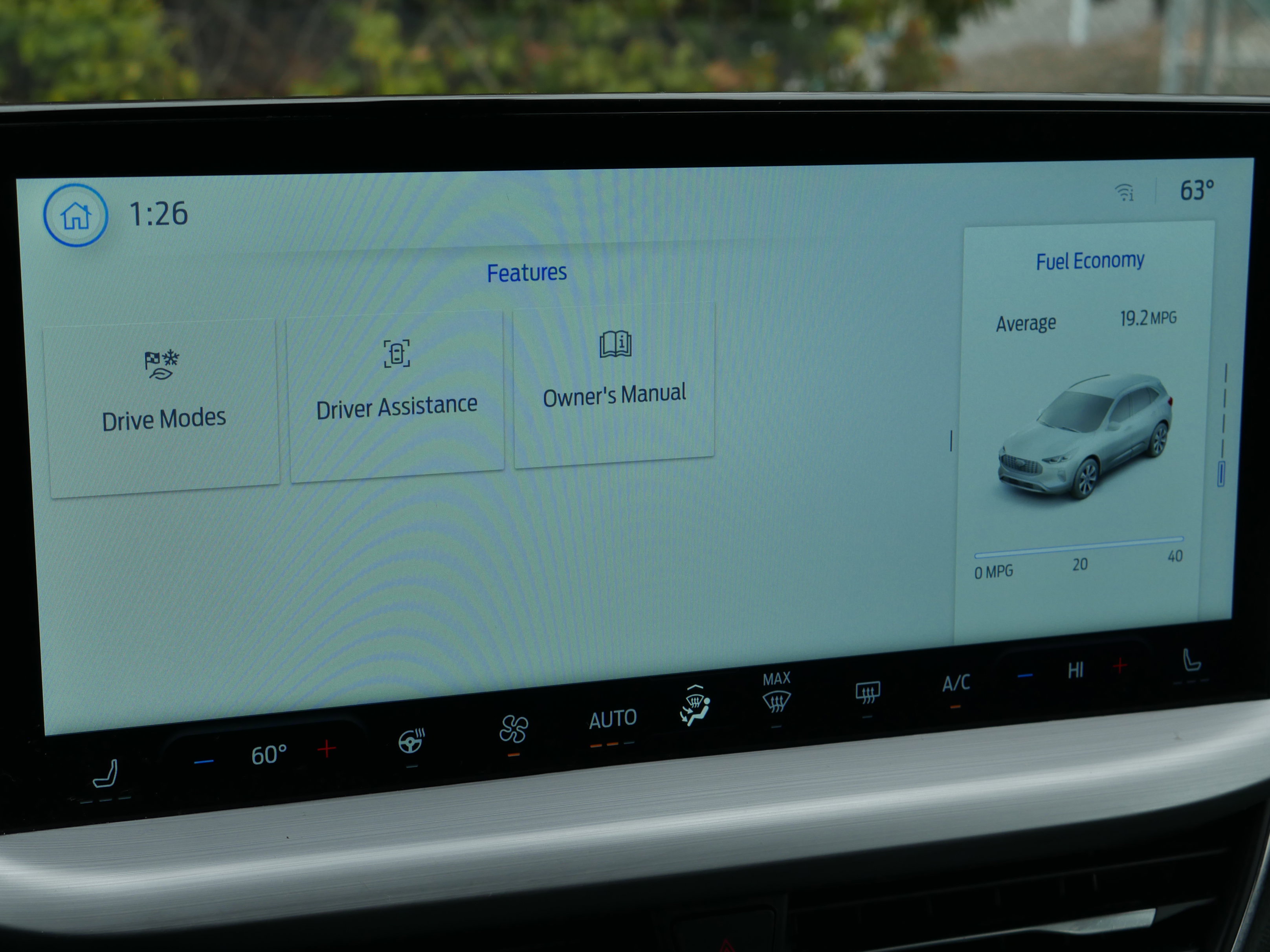 Certified 2025 Ford Escape Platinum AWD/4WD image 19