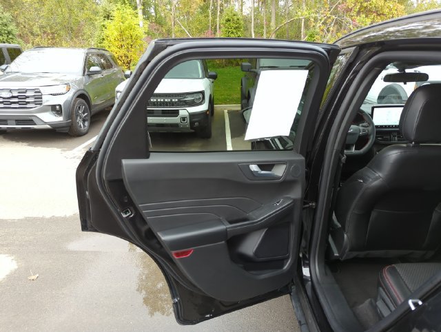 Certified 2024 Ford Escape ST-Line Select w/ Tech Pack #2 AWD/4WD image 22