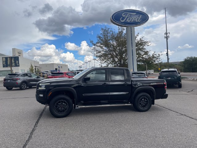 Used 2022 Nissan Frontier PRO-4X w/ Pro-4X Premium Package AWD/4WD image 2