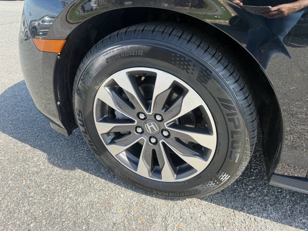 Used 2024 Honda Odyssey EX-L image 4