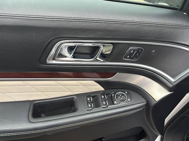 Certified 2017 Ford Explorer Platinum AWD/4WD image 14