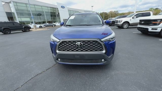 Used 2023 Toyota Corolla Cross XLE AWD/4WD image 3