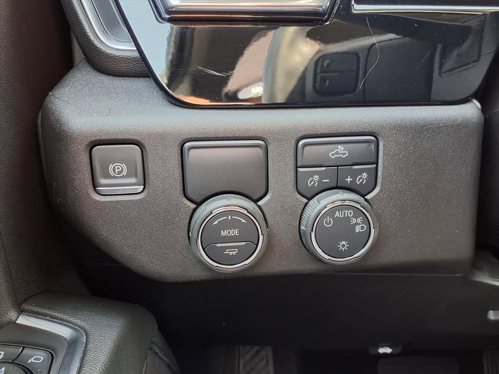 Used 2025 Chevrolet Silverado 1500 LT image 22