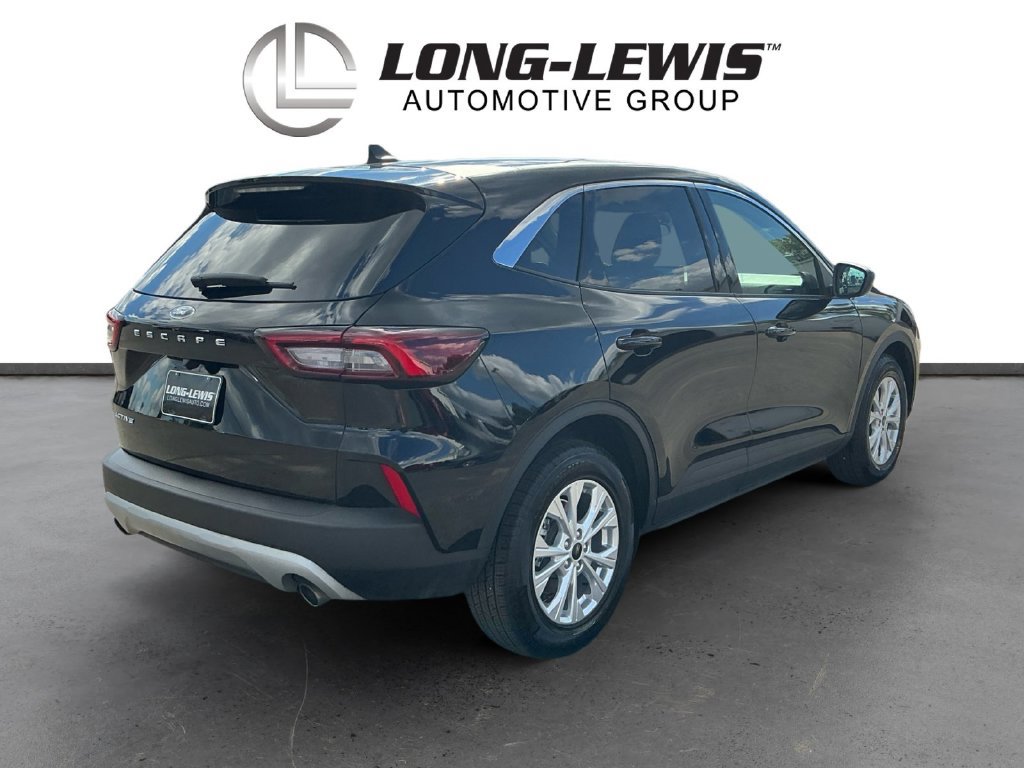 Certified 2024 Ford Escape Active w/ Cold Weather Package FWD image 7