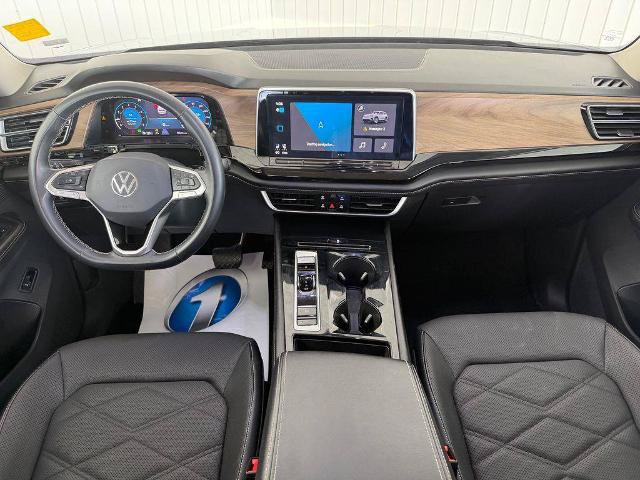 Used 2024 Volkswagen Atlas SE FWD image 7