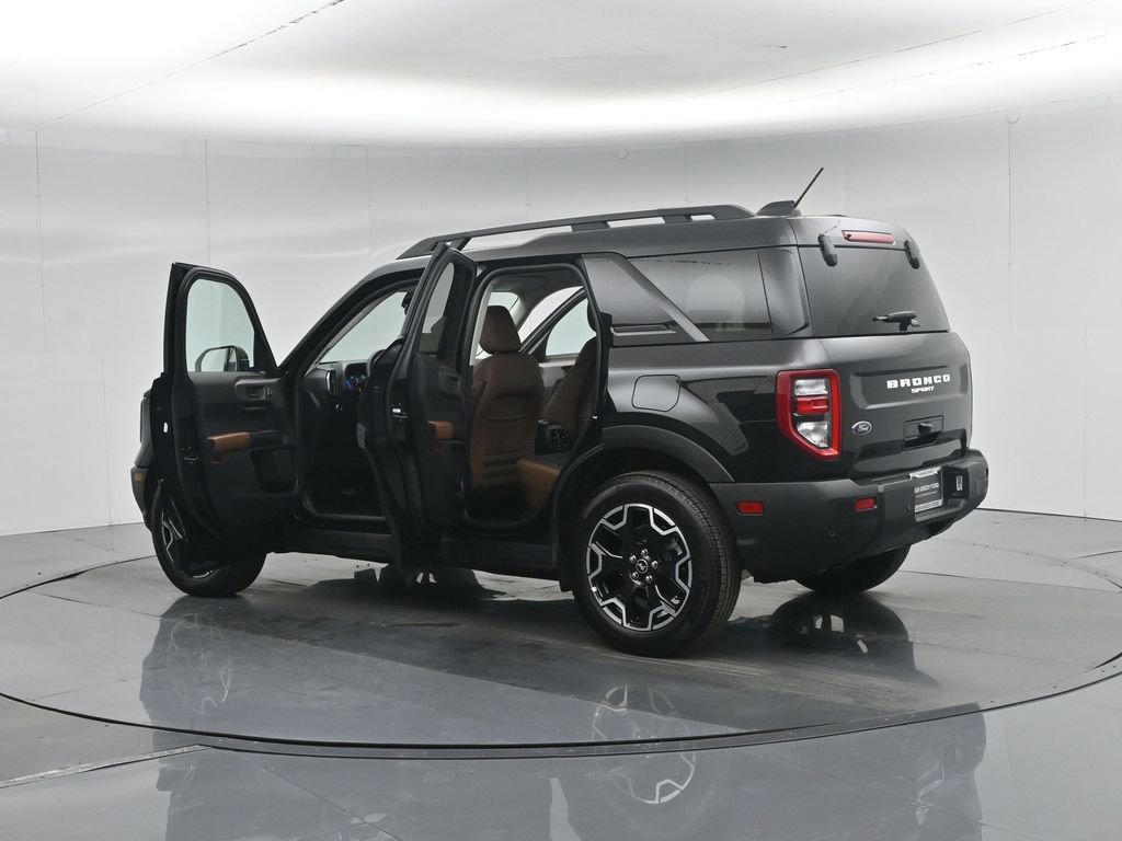 Certified 2025 Ford Bronco Sport Outer Banks w/ Outer Banks Tech Package+ image 36