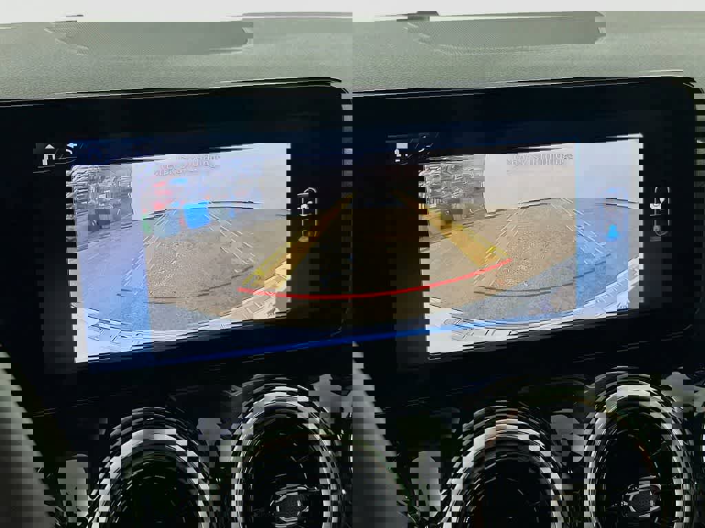 Used 2025 Mercedes-Benz GLA 250 4MATIC image 28