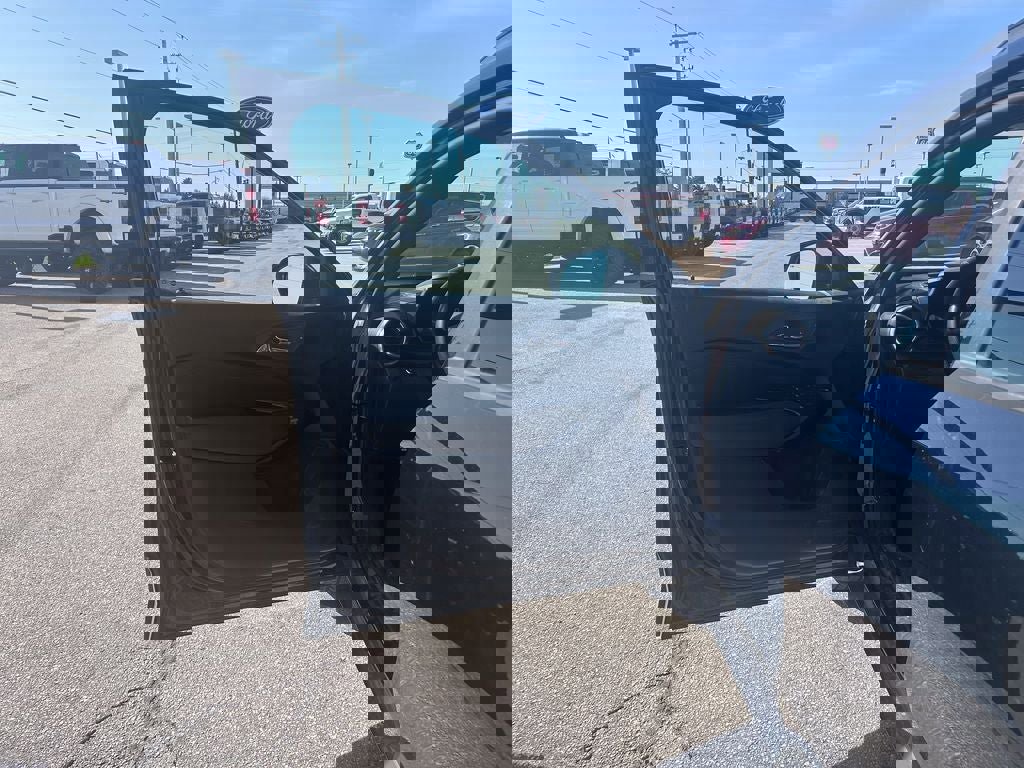 Used 2024 Chevrolet Trax RS w/ Driver Confidence Package FWD image 12