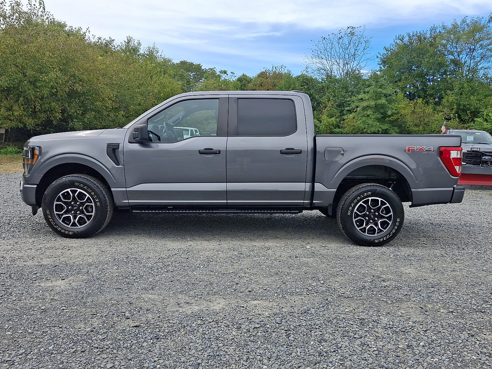 Certified 2023 Ford F150 XL w/ STX Appearance Package AWD/4WD image 4