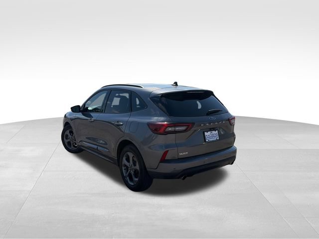 Certified 2023 Ford Escape ST-Line w/ Tech Pack #1 FWD image 4