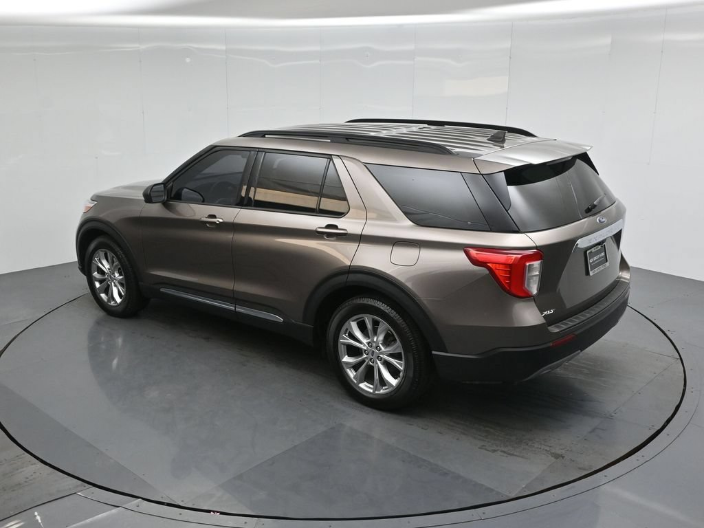 Certified 2021 Ford Explorer XLT w/ Equipment Group 202A RWD image 43