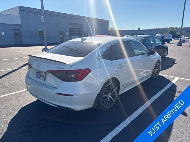 Used 2022 Honda Civic Touring image 3