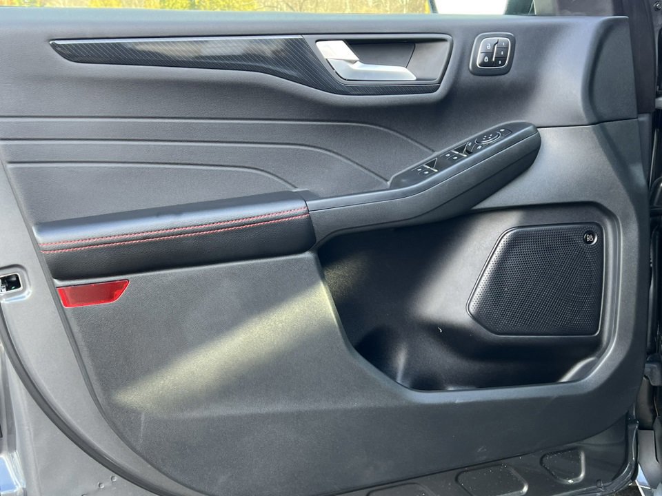 Certified 2023 Ford Escape ST-Line Elite w/ Premium Technology Package image 21